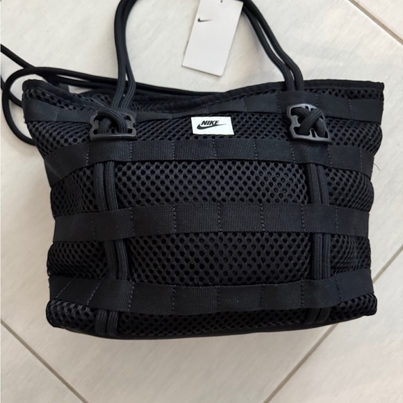 Nike Black Mesh Tote Bag - Picture 5 of 13